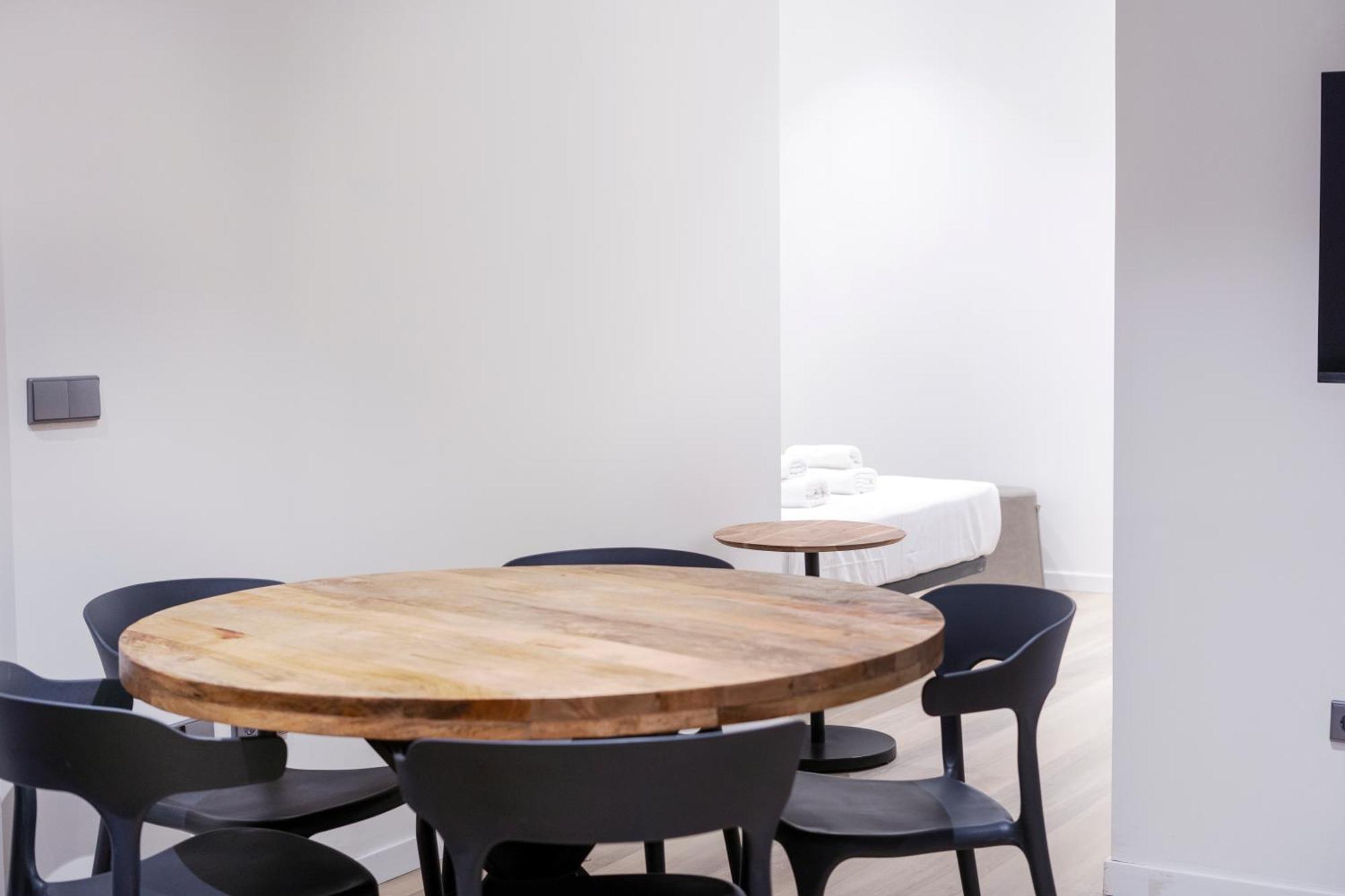 Vlc Host - Cubells Apartment Valencia Exterior photo